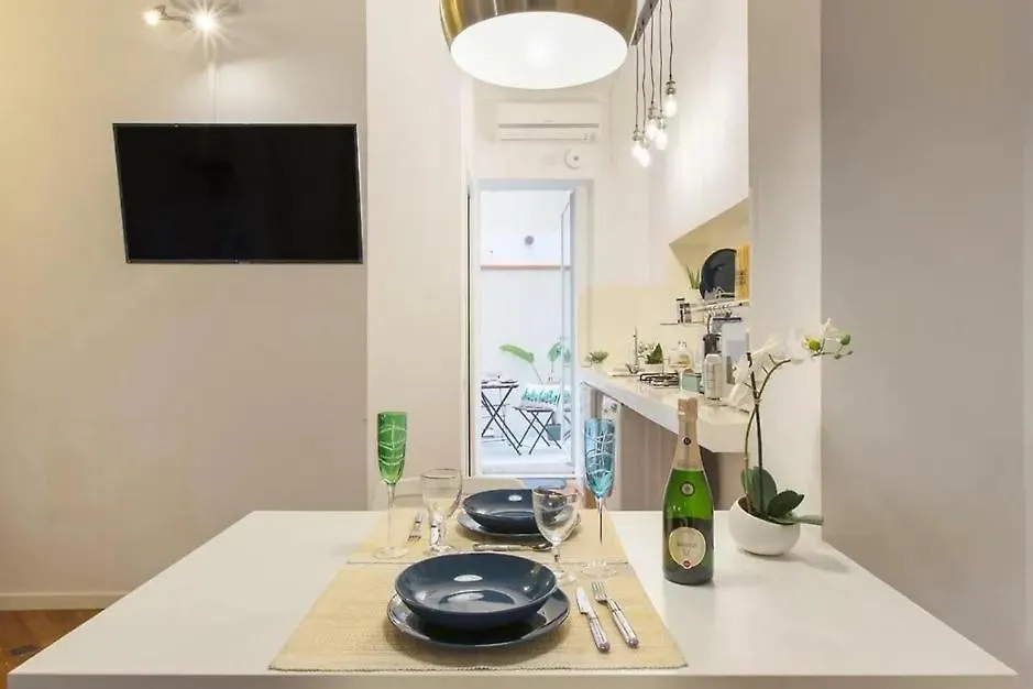 Piazza Martiri Flat Apartment Cagliari Italy