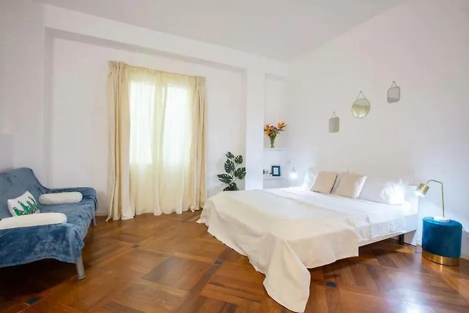 Piazza Martiri Flat Apartment Cagliari Italy